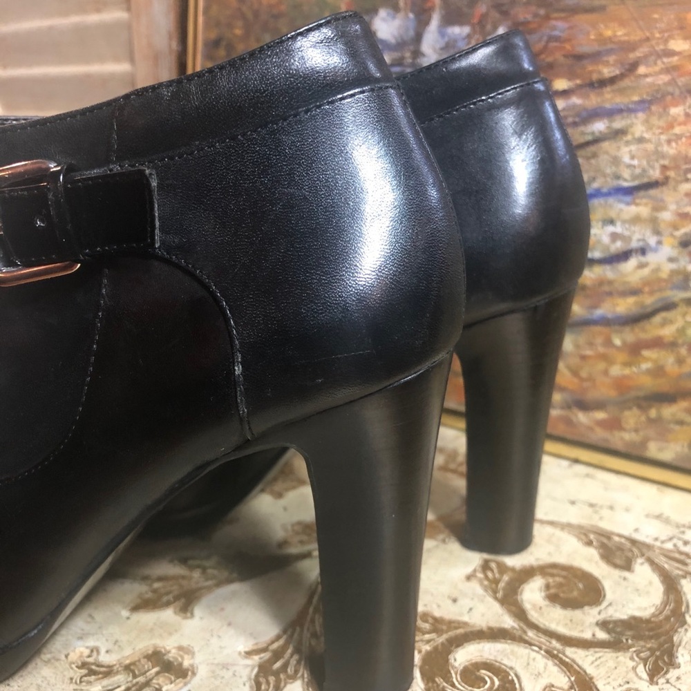 SZ 8.5-RALPH LAUREN BLACK LEATHER 4” ANKLE BOOTS - Picture 6 of 16